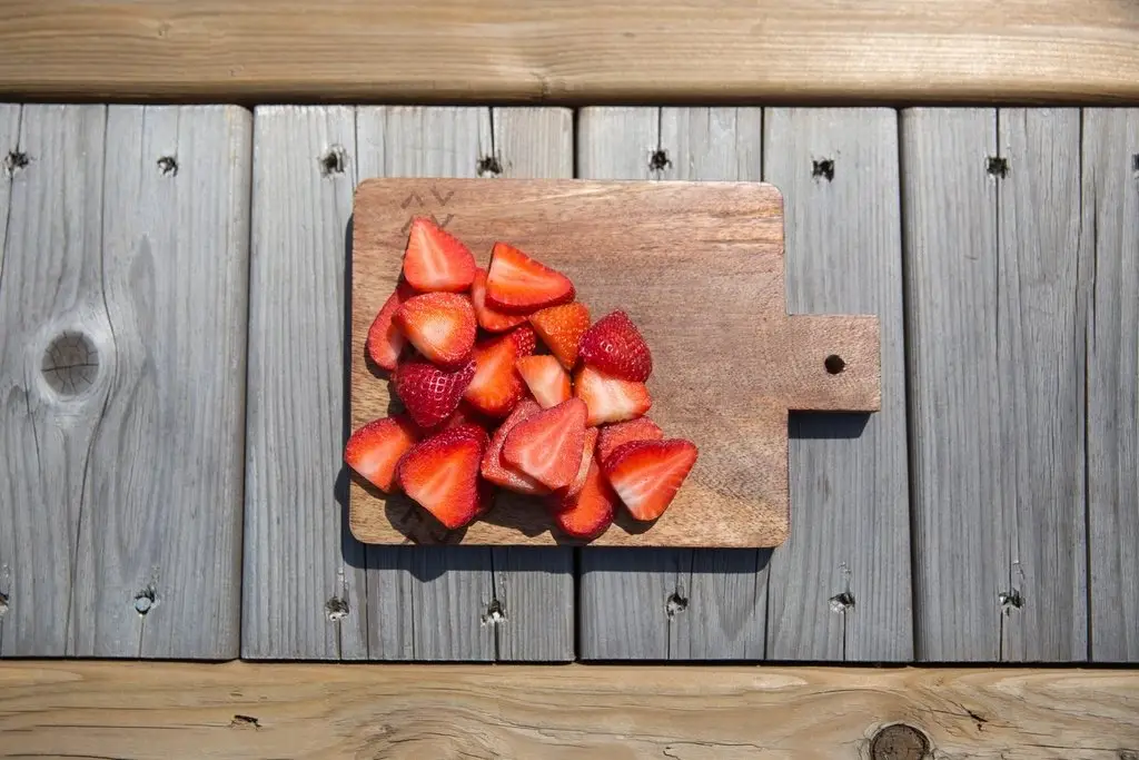 Wooden serving tray