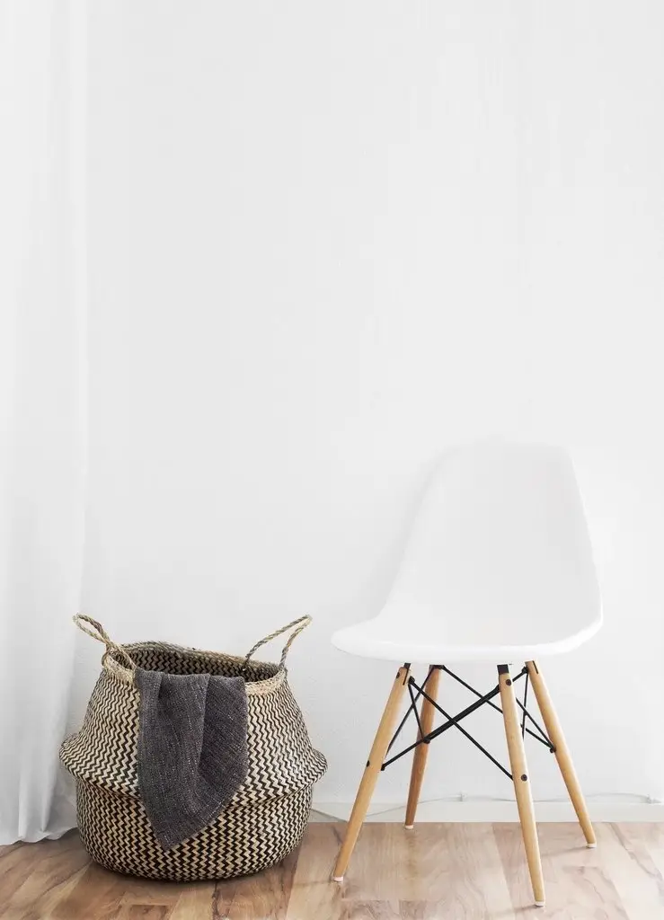 Woven storage basket